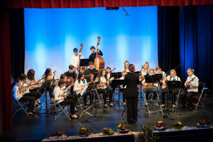 tamburjasi-tekmovanje-mokronog-2018